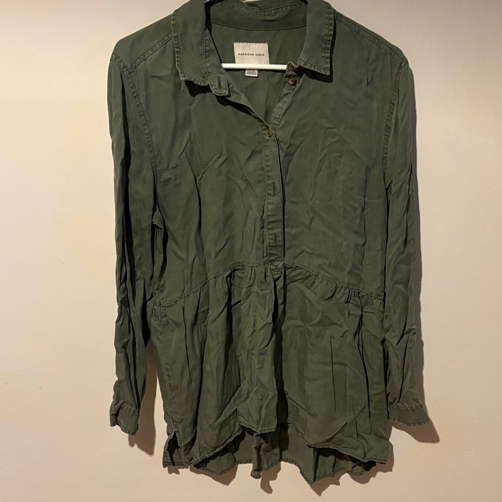 American Eagle Sage Green Top